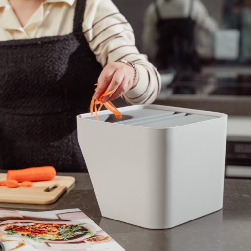 12L Stackable Storage Box - Image 2